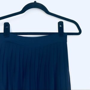 Forever 21 Navy Blue Pleated Midi Skirt